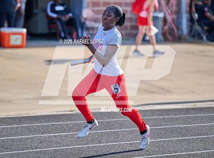 Thumbnail 3 in UIL 6A Track & Field Area 21&22 (4x400M Relay) photogallery.