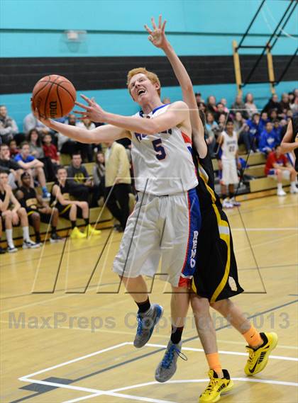 Thumbnail 1 in Reno vs. Galena (State Farm Classic) photogallery.