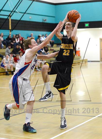 Thumbnail 1 in Reno vs. Galena (State Farm Classic) photogallery.