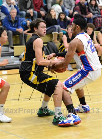 Thumbnail 1 in Reno vs. Galena (State Farm Classic) photogallery.