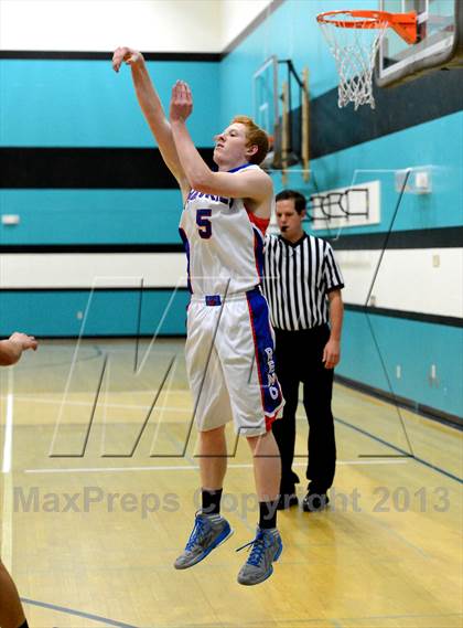 Thumbnail 1 in Reno vs. Galena (State Farm Classic) photogallery.