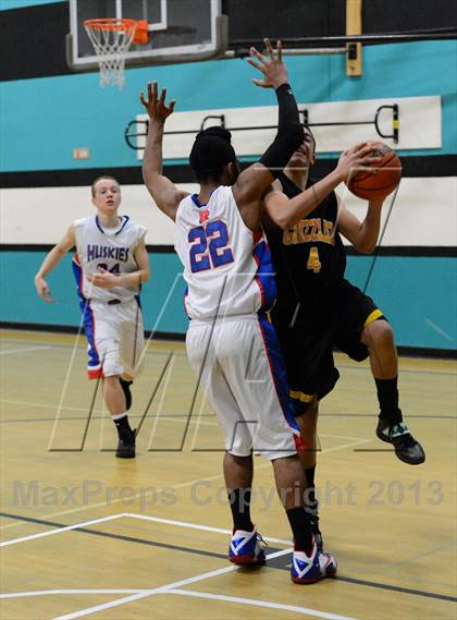 Thumbnail 1 in Reno vs. Galena (State Farm Classic) photogallery.