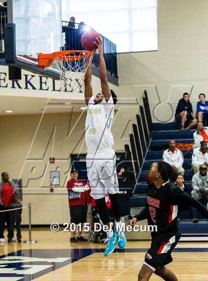 Thumbnail 3 in Oldsmar Christian vs. Huntington  photogallery.