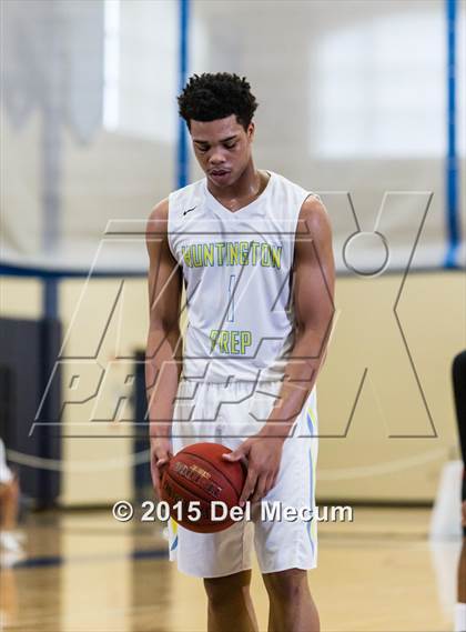 Thumbnail 1 in Oldsmar Christian vs. Huntington  photogallery.