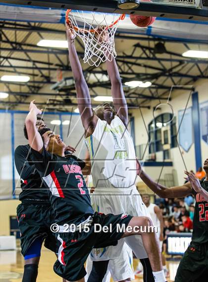 Thumbnail 3 in Oldsmar Christian vs. Huntington  photogallery.