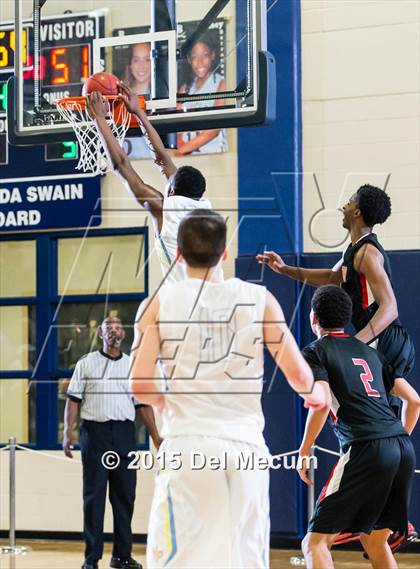 Thumbnail 2 in Oldsmar Christian vs. Huntington  photogallery.