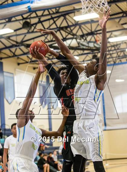 Thumbnail 3 in Oldsmar Christian vs. Huntington  photogallery.
