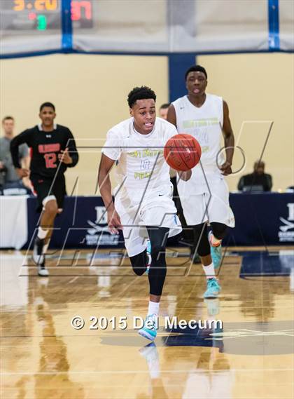 Thumbnail 3 in Oldsmar Christian vs. Huntington  photogallery.
