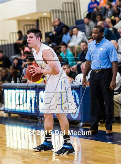 Thumbnail 2 in Oldsmar Christian vs. Huntington  photogallery.