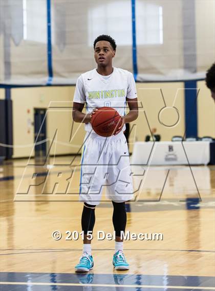 Thumbnail 2 in Oldsmar Christian vs. Huntington  photogallery.