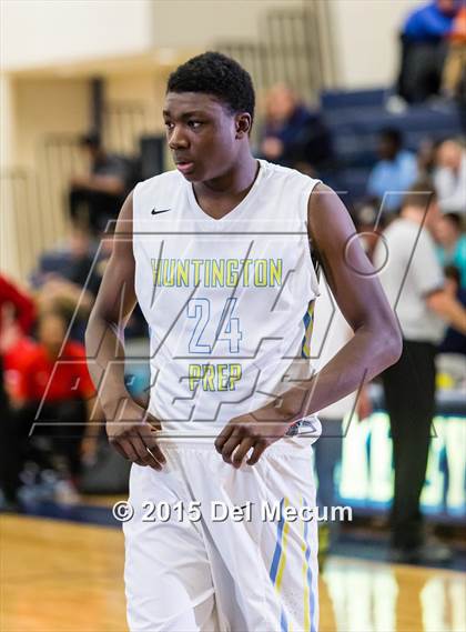 Thumbnail 2 in Oldsmar Christian vs. Huntington  photogallery.