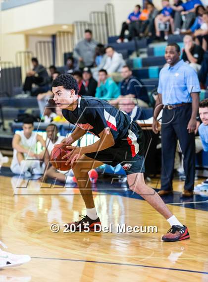 Thumbnail 3 in Oldsmar Christian vs. Huntington  photogallery.