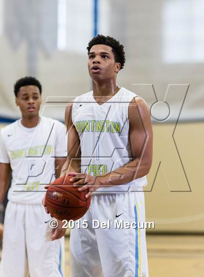 Thumbnail 2 in Oldsmar Christian vs. Huntington  photogallery.