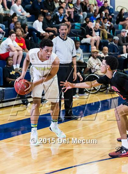 Thumbnail 1 in Oldsmar Christian vs. Huntington  photogallery.