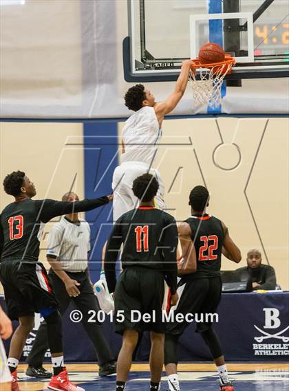 Thumbnail 3 in Oldsmar Christian vs. Huntington  photogallery.