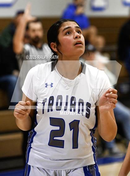 Thumbnail 1 in Las Plumas @ Orland photogallery.