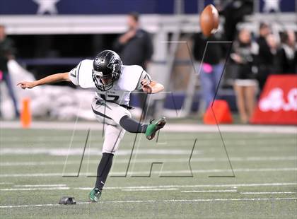 Thumbnail 2 in Lancaster vs. Cedar Park (UIL 4A Division 2 Final)  photogallery.