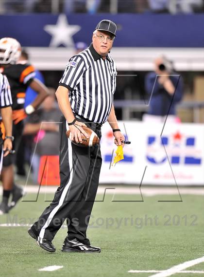 Thumbnail 3 in Lancaster vs. Cedar Park (UIL 4A Division 2 Final)  photogallery.