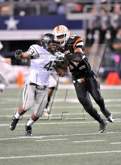 Thumbnail 2 in Lancaster vs. Cedar Park (UIL 4A Division 2 Final)  photogallery.