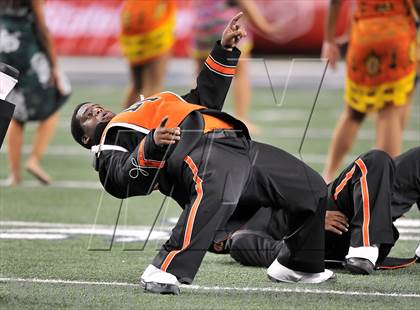 Thumbnail 2 in Lancaster vs. Cedar Park (UIL 4A Division 2 Final)  photogallery.