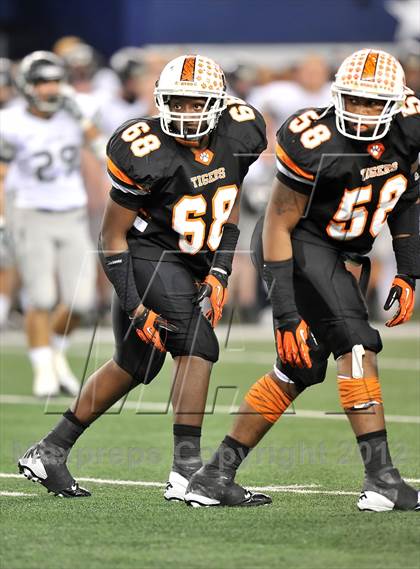 Thumbnail 3 in Lancaster vs. Cedar Park (UIL 4A Division 2 Final)  photogallery.
