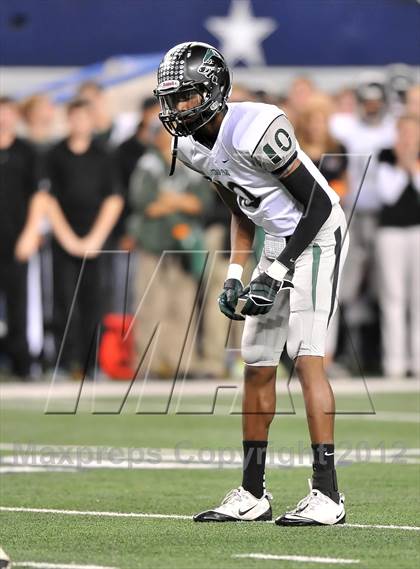 Thumbnail 3 in Lancaster vs. Cedar Park (UIL 4A Division 2 Final)  photogallery.