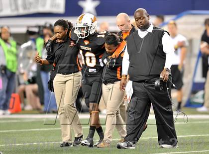 Thumbnail 1 in Lancaster vs. Cedar Park (UIL 4A Division 2 Final)  photogallery.