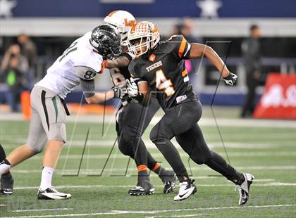 Thumbnail 3 in Lancaster vs. Cedar Park (UIL 4A Division 2 Final)  photogallery.