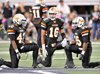 Thumbnail 3 in Lancaster vs. Cedar Park (UIL 4A Division 2 Final)  photogallery.