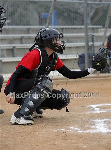 Thumbnail 3 in Rosamond vs. Bellarmine-Jefferson (Desert Classic) photogallery.