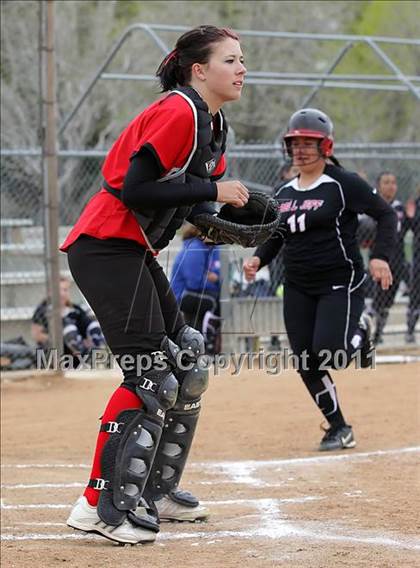 Thumbnail 1 in Rosamond vs. Bellarmine-Jefferson (Desert Classic) photogallery.