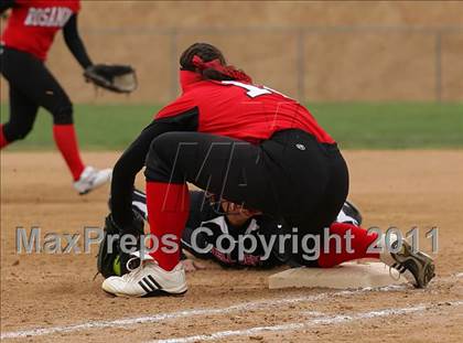 Thumbnail 2 in Rosamond vs. Bellarmine-Jefferson (Desert Classic) photogallery.