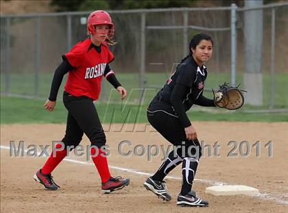 Thumbnail 3 in Rosamond vs. Bellarmine-Jefferson (Desert Classic) photogallery.