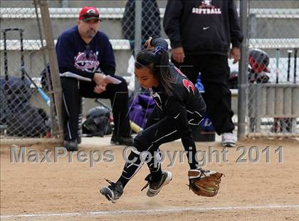 Thumbnail 1 in Rosamond vs. Bellarmine-Jefferson (Desert Classic) photogallery.