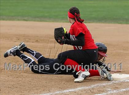 Thumbnail 1 in Rosamond vs. Bellarmine-Jefferson (Desert Classic) photogallery.