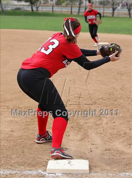 Thumbnail 2 in Rosamond vs. Bellarmine-Jefferson (Desert Classic) photogallery.