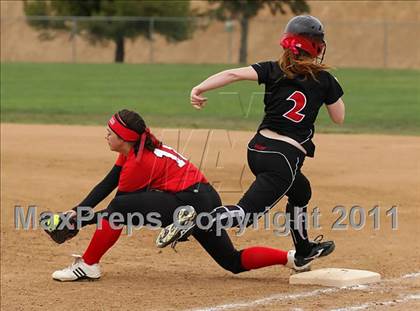 Thumbnail 2 in Rosamond vs. Bellarmine-Jefferson (Desert Classic) photogallery.