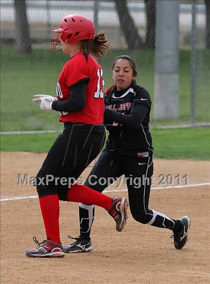 Thumbnail 2 in Rosamond vs. Bellarmine-Jefferson (Desert Classic) photogallery.