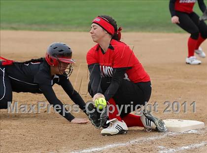 Thumbnail 3 in Rosamond vs. Bellarmine-Jefferson (Desert Classic) photogallery.