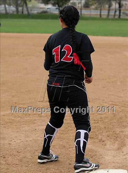 Thumbnail 2 in Rosamond vs. Bellarmine-Jefferson (Desert Classic) photogallery.