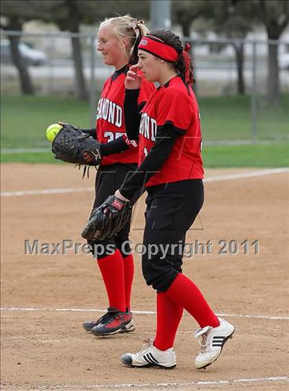 Thumbnail 2 in Rosamond vs. Bellarmine-Jefferson (Desert Classic) photogallery.