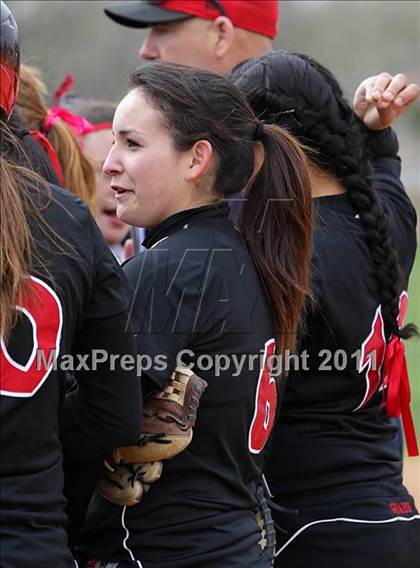 Thumbnail 2 in Rosamond vs. Bellarmine-Jefferson (Desert Classic) photogallery.