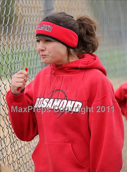 Thumbnail 2 in Rosamond vs. Bellarmine-Jefferson (Desert Classic) photogallery.