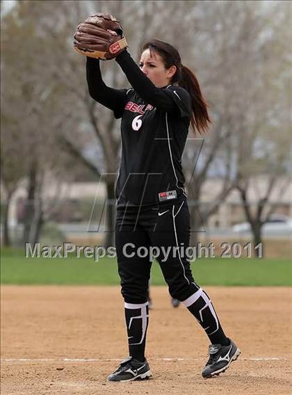 Thumbnail 2 in Rosamond vs. Bellarmine-Jefferson (Desert Classic) photogallery.