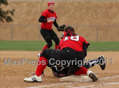 Thumbnail 3 in Rosamond vs. Bellarmine-Jefferson (Desert Classic) photogallery.