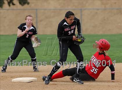 Thumbnail 2 in Rosamond vs. Bellarmine-Jefferson (Desert Classic) photogallery.