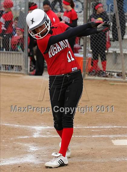 Thumbnail 3 in Rosamond vs. Bellarmine-Jefferson (Desert Classic) photogallery.