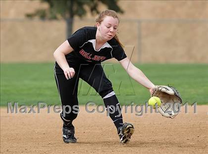Thumbnail 2 in Rosamond vs. Bellarmine-Jefferson (Desert Classic) photogallery.