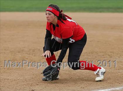 Thumbnail 3 in Rosamond vs. Bellarmine-Jefferson (Desert Classic) photogallery.