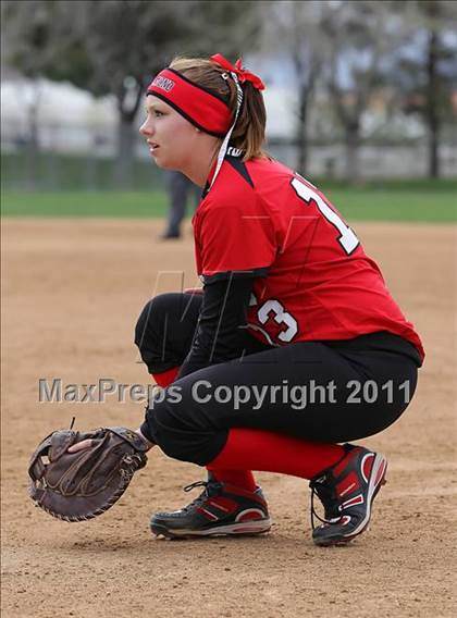 Thumbnail 3 in Rosamond vs. Bellarmine-Jefferson (Desert Classic) photogallery.